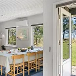 Elny - 500m To The Fjord By Interhome