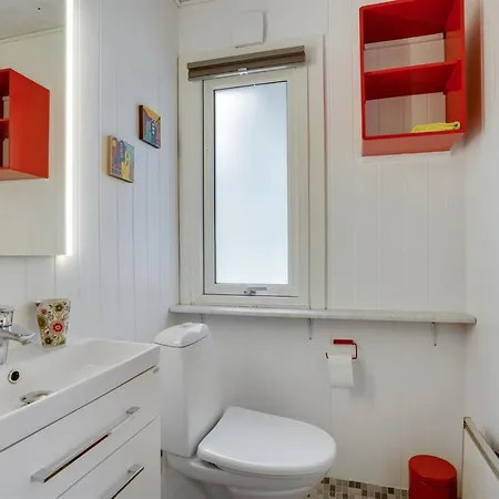 Elny - 500m To The Fjord By Interhome Vakantiehuis