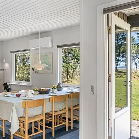 Elny - 500m To The Fjord By Interhome