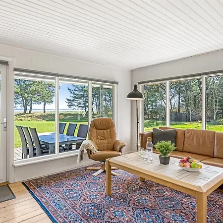 Elny - 500m To The Fjord By Interhome Vakantiehuis